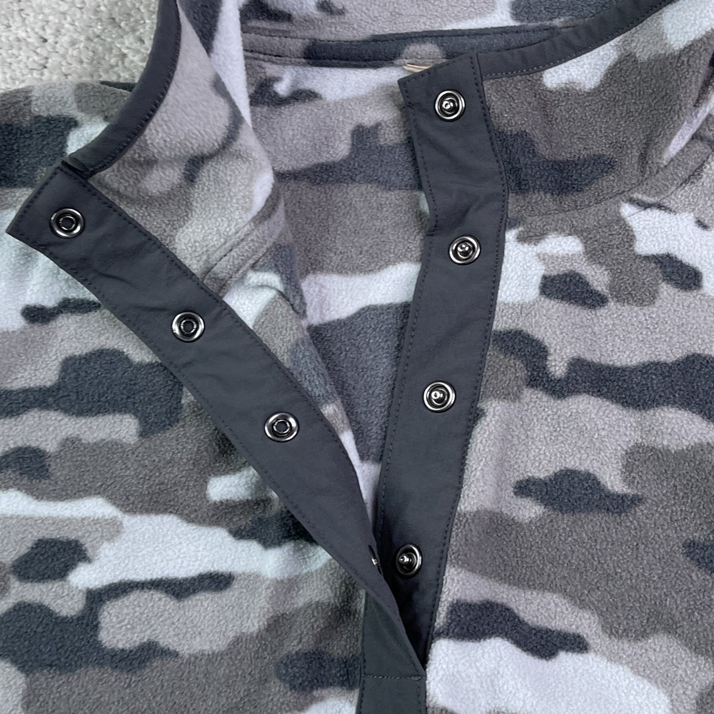 Duluth Sweater Womens Large Grey Camo Printed Fleece Quarter Snap Pullover - Picture 5 of 12